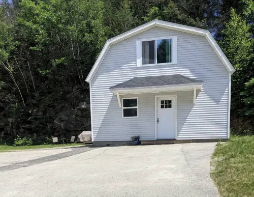 The Outlet House, Comfortable Cottage - Kitchens