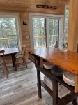 Secluded Lakefront, Dog-Friendly Cabin with Canoe, 7 Miles from the Ocean - Alppimaja