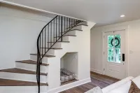 Bellbrook | Professionally Remodeled | 10 Acres in the Woods w/ Zipline! - Homestays