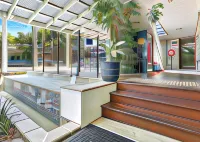 Noosa Flashpackers - Hostels