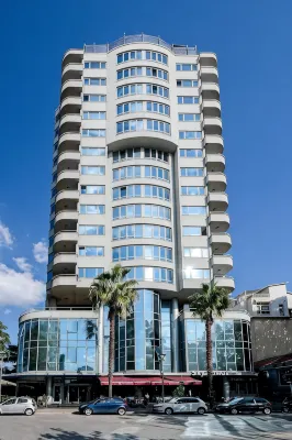 Sky Hotel Tirana - 4-Star