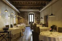 Palacio Carvajal Girón - breakfast