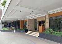 High Livin Apartment Ciumbuleuit - Condos
