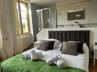 Villa for 29 people • 3 accommodation units • ideal for groups - 民泊