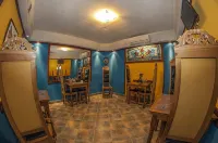 L'Opera Guest House - Homestays