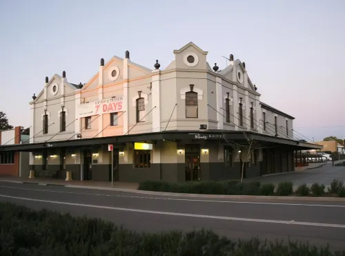 Peden's Hotel Hotels in Bellbird