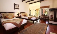 Tuli Tiger Resort Hotels in Bhilewani