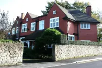 Barons Court Hotel Hôtels à : Himley