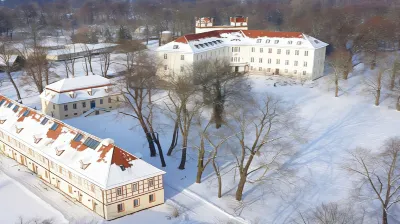 Schloss Lübbenau Hotel dekat Spreewelten Bad