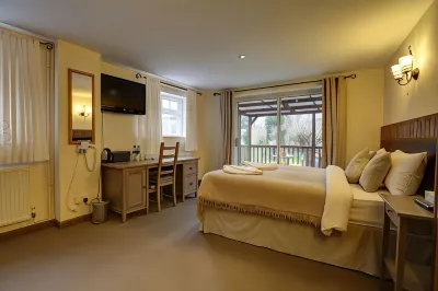 Volunteer Inn Hotels near Broadway Tower