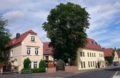 Hotel & Restaurant Klosterhof Hotels in Kreischa