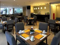 Verona Palace Hotel Bandung - พร้อมอาหารเช้า