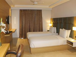 LUXUS INN DHANBAD