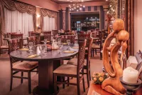 Hotel Capital with Private Wellness - sarapan
