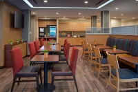 TownePlace Suites Grand Rapids Airport Southeast Hotels in Gaines Township