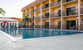 Baymont by Wyndham Bonita Springs Naples North