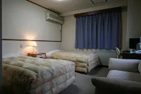 Hotel Sunplaza Tsugaike Hotels in Otari