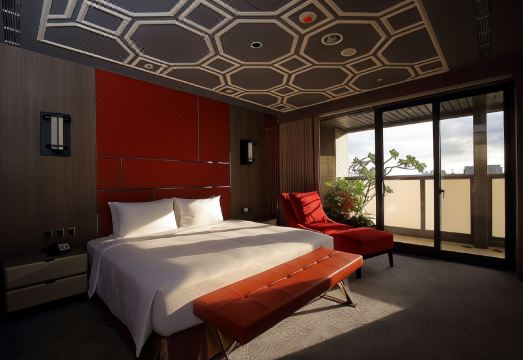 클라우드 호텔 대표 이미지