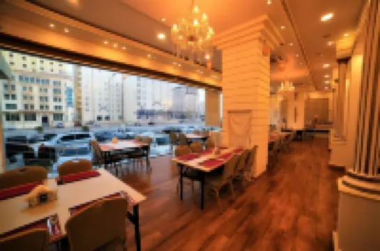 Al Dyafa Hotel Suites