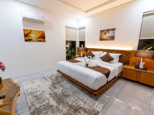 Maneh Villa