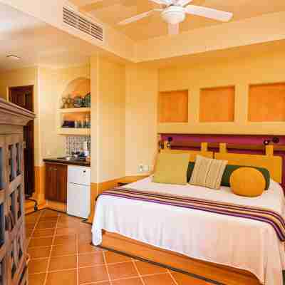 Hilton Grand Vacations Club Zihuatanejo Mexico Rooms