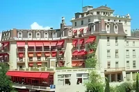 J5 Hotels Helvetie & la Brasserie Отели в г. Веито