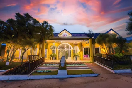 Seattle Samaesarn Resort Отели рядом с достопримечательностью «Остров принцессы Шамейшань»