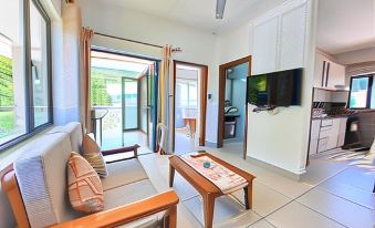 Palm Holiday Apartments