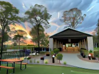 Splitters Farm - breakfast