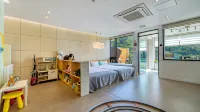 Damyang Ottete Kids Pool Villa
