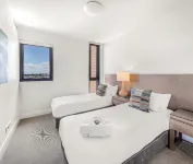 Oaks Redcliffe Mon Komo Suites Hotels in Redcliffe