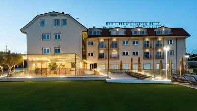 Apartamentos Dena Hôtels à : O Salnes