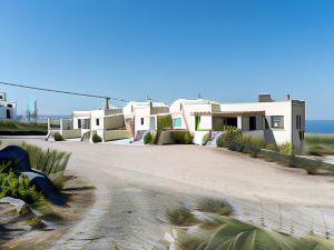 Ampelos Executive Houses