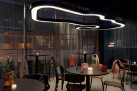 Moxy Milton Keynes Hotel dekat Furzton Lake