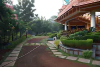 Shree Ramkrishna Anandvan 카사웰리 호텔
