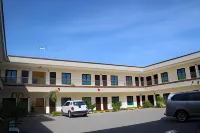 Green Garden Hotel Các khách sạn ở Tuban