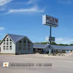 North Country Inn & Suites Hotels near Raging Rivers Waterpark