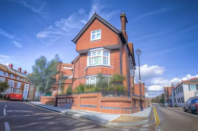 Florence House Boutique Hotel and Restaurant Hotels near University of Portsmouth