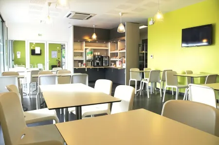 Motel des Landes Отели в г. Лабенн