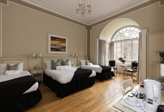 헤이마켓 호텔 로비 분위기