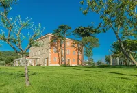Relais Paradiso Resort & Spa Hotels in Massa Martana