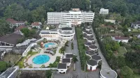 Surya Hotel & Cottages Prigen Hotels near Watu Delean Camp and Playground