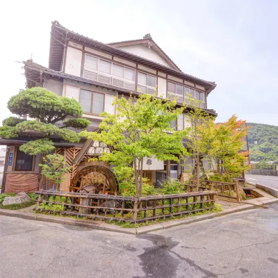 Kappo Ryokan Shiratame Ryokan Hotels near Shin-Iwakuni Station