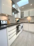 St Benedict’s Street Flat with Roof Terrace Hotels in Hellesdon