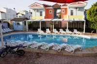 Cundavilla Hotel & Suites فنادق في Mithatpasa Mahallesi