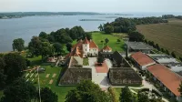 Gl. Avernæs Sinatur Hotel & Konference Hotels in Faborg