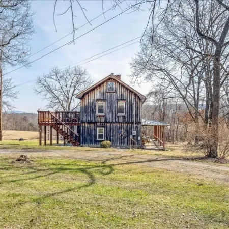 Historic 1840 Year Old Farmhouse Homestead in an Idyllic, Countryside Setting