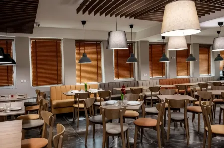 BG Hotel Отели рядом с достопримечательностью «Централна минерална баня - Музей за история на София»