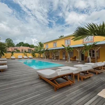 Wanna Studio Apartments Hotels near Gabriel Island,Flat Island&Gunner's Quoin