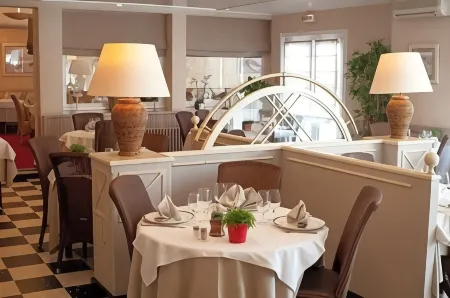 Le Robinson Отели рядом с достопримечательностью «Casino La Pastourelle»